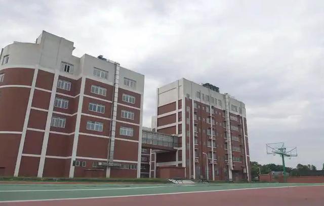 公司克扣小学校园餐费70余万 无赖行为应受重罚