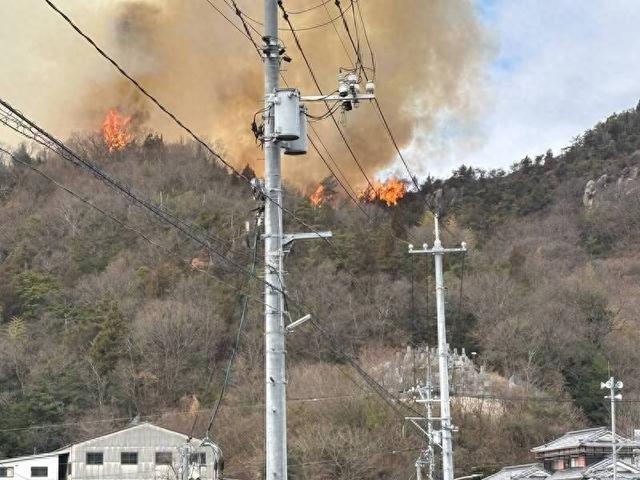 同一天日本多地發(fā)生山火和火災(zāi) 災(zāi)害頻發(fā)引關(guān)注