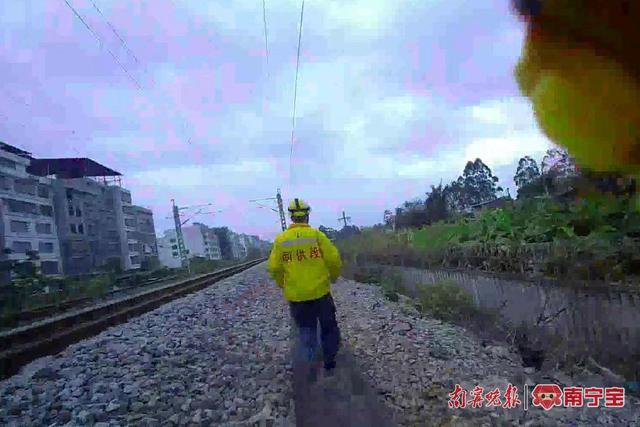 鐵路部門處置黎湛線氣球隱患 緊急行動保安全