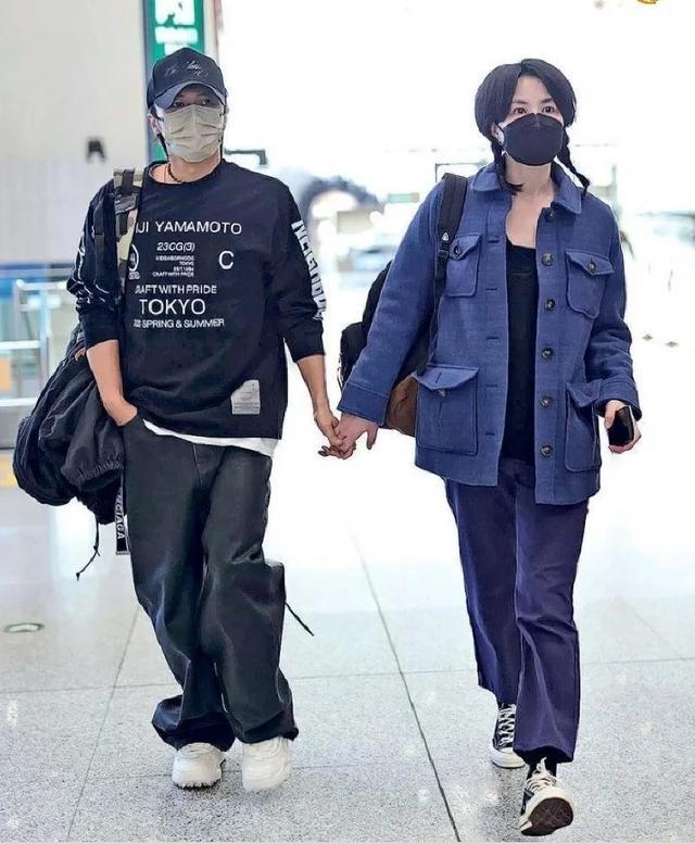 港媒放出王菲谢霆锋相恋高清旧照 王菲谈谢霆锋“除了缘分还能说什么”
