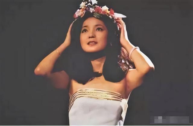 去世30年邓丽君依然是大女主 传奇永存