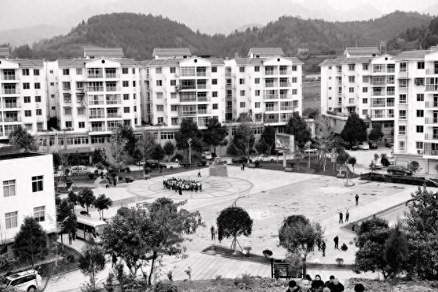 鄉(xiāng)鎮(zhèn)中學學生餐費連續(xù)11年被克扣
