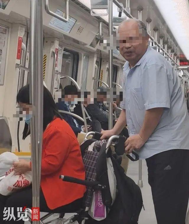 男子長期帶不同小孩地鐵賣慘 假乞討真欺騙