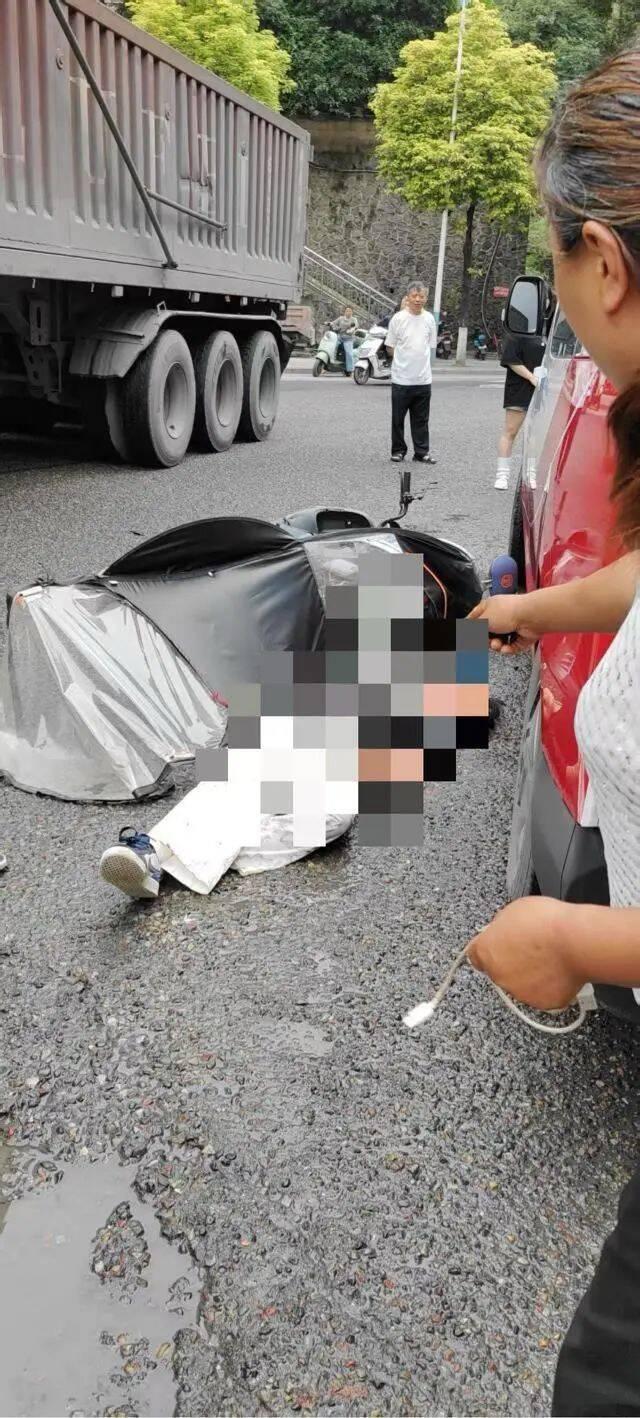 女生高考前去考场被货车撞至病危 现已度过危险期