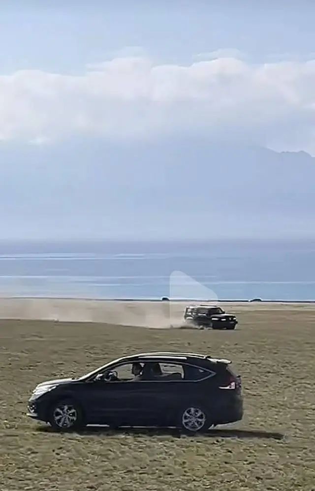 景區(qū)漂移事件車主出鏡道歉