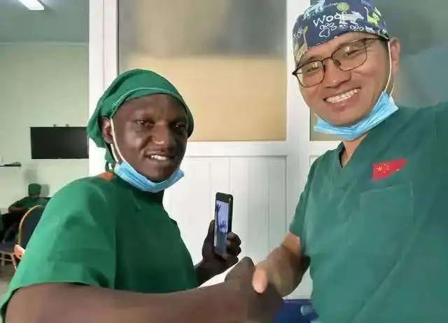張軍橋醫(yī)生的青春值得所有人記住 醫(yī)者仁心英勇獻(xiàn)身