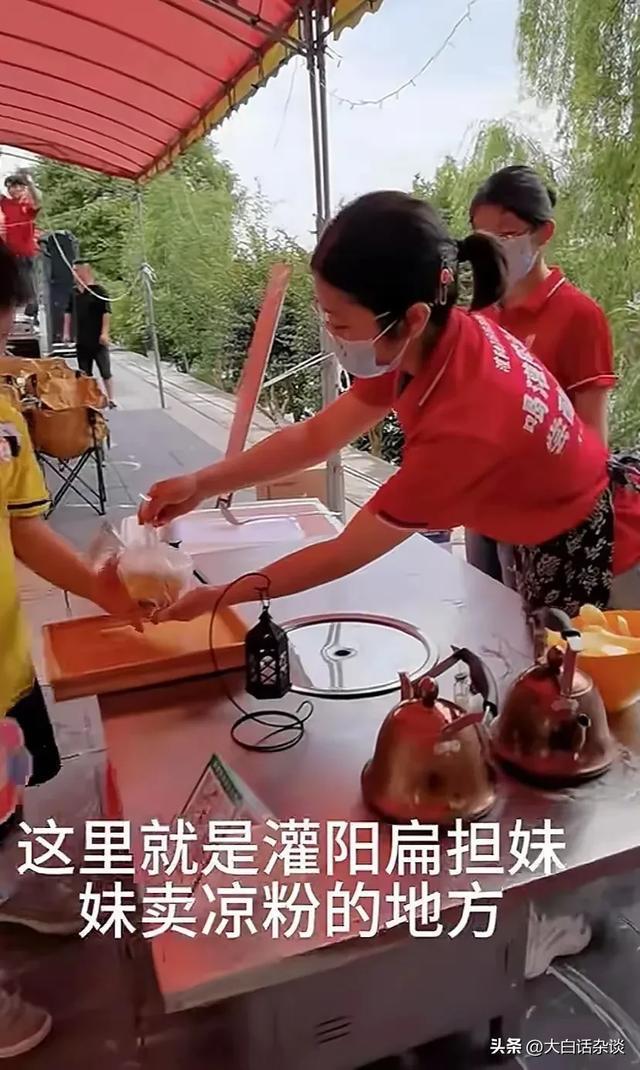 班主任回应女孩高考666分 成绩未公开引发关注