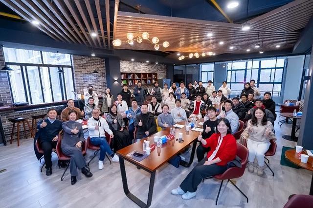 武漢大學(xué)雷軍班今年招收30人 培養(yǎng)計(jì)算機(jī)全棧與創(chuàng)新創(chuàng)業(yè)領(lǐng)軍人才