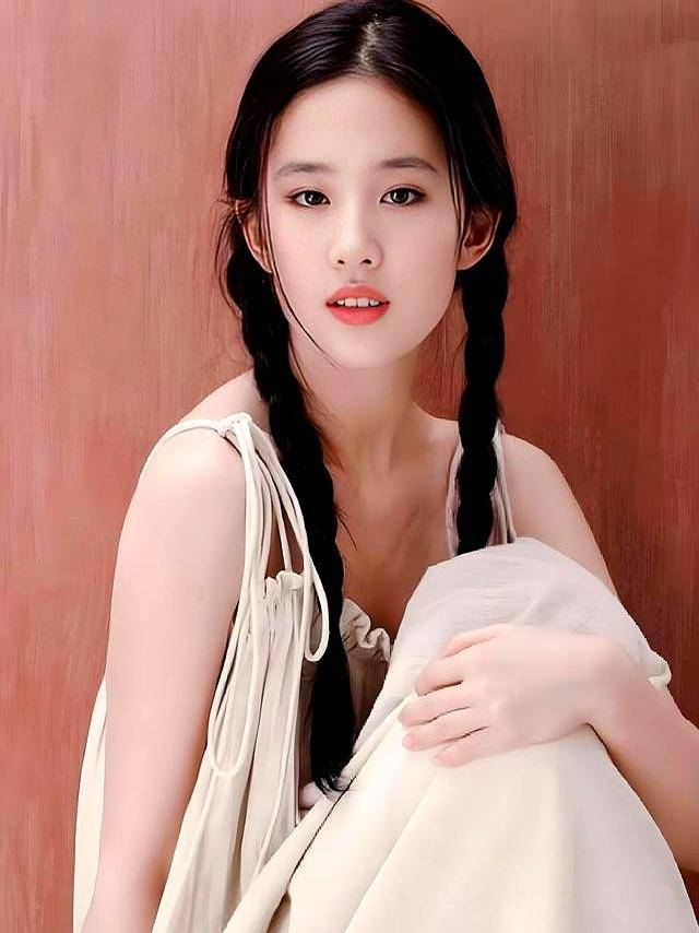 阳光下的刘亦菲好美 17岁的灵动瞬间