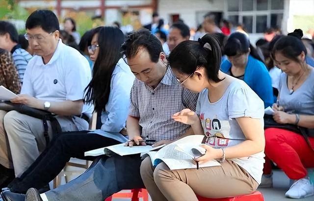 二本分?jǐn)?shù)想上一本被騙80多萬元 家長(zhǎng)輕信“內(nèi)部渠道”