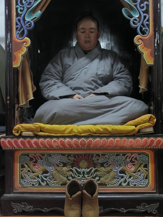 释永信16岁出家34岁任少林寺方丈 罕见履历背后的真相
