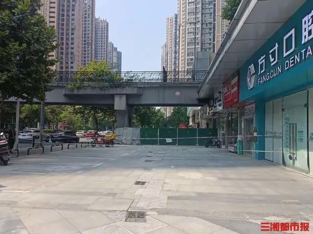 女孩疑被外墙脱落物砸死 家属回应