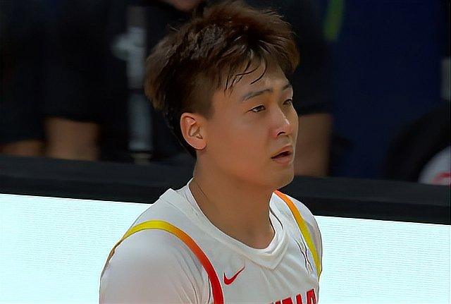 赵睿：希望这一分让中国男篮更好 铁血与柔情的担当