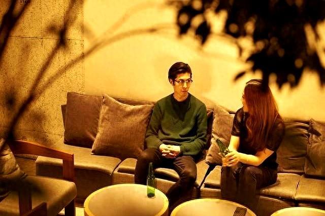 “两头婚”正在流行，婚后各回各家成新潮？