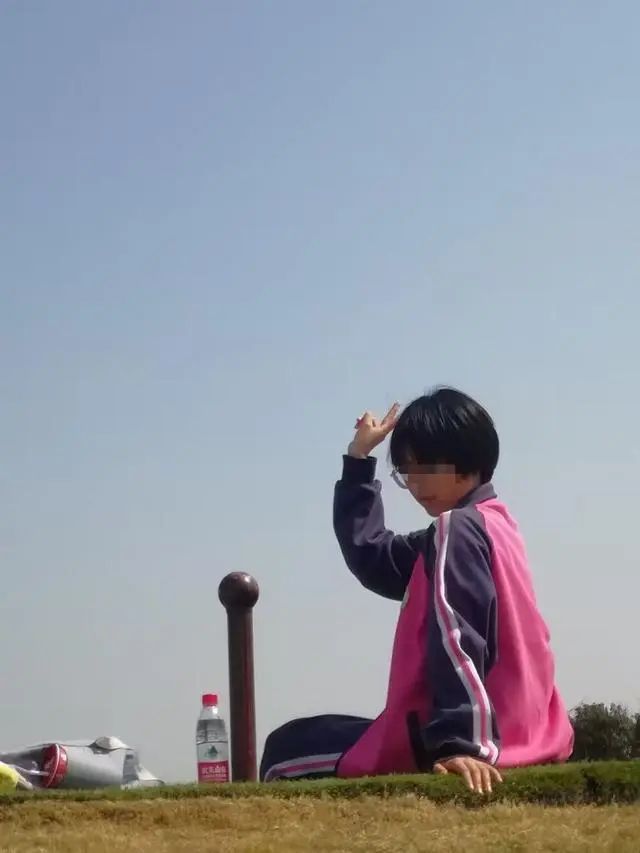 上海15岁女生军训时死亡背后 高温下的悲剧