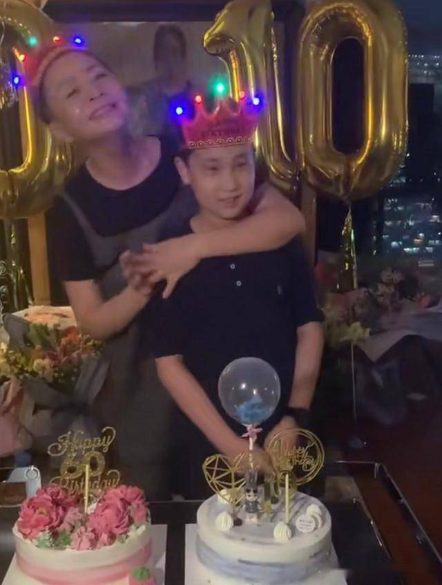 宋丹丹和林永健兒子一起慶生 溫馨同框許愿