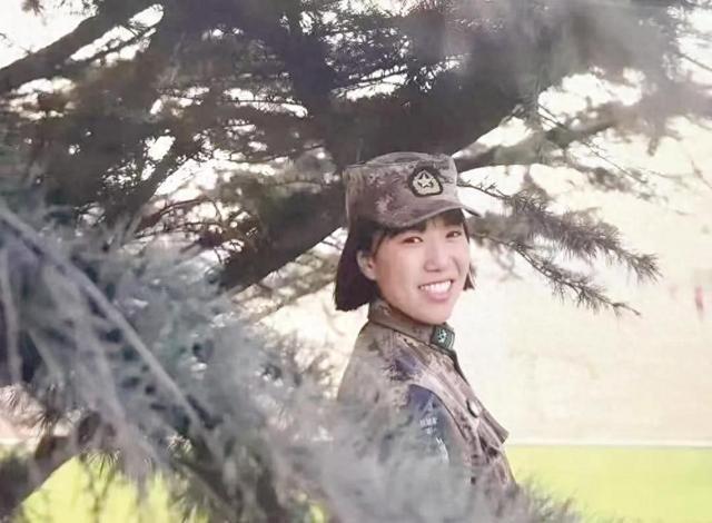三位河北邯郸姑娘亮相阅兵场