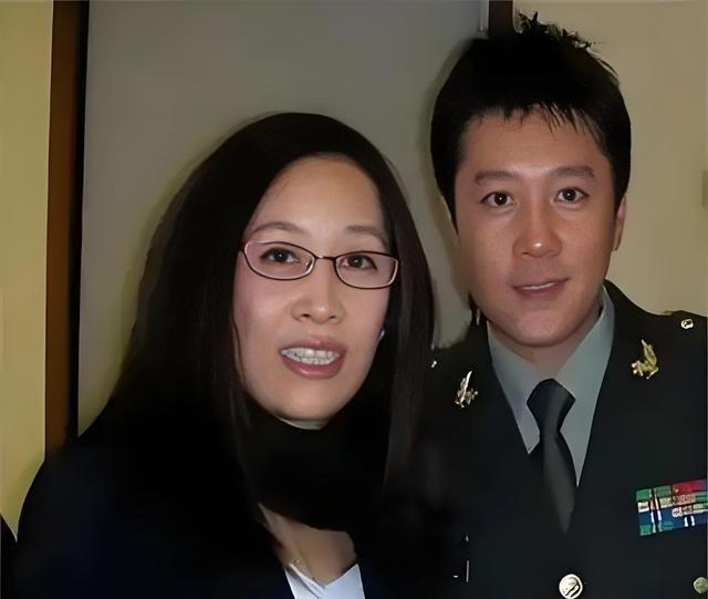 考古那英坎坷情史，从高峰到孟桐，为何从未有人去善待她？