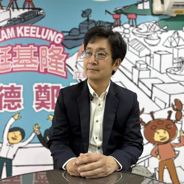 黄国昌批蔡适应恬不知耻