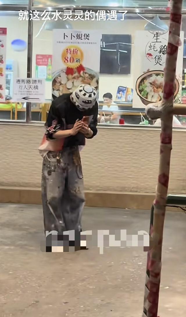 餐厅偶遇鹿晗 礼貌互动成佳话
