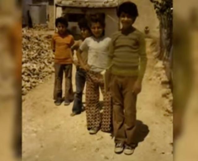 走近诺贝尔奖得主奥马尔·亚吉 从难民棚屋到诺奖殿堂