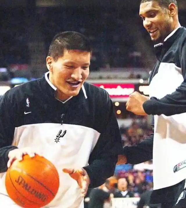 45岁姚明开始领取NBA养老金 还有3名球员符合 中国篮球的国际视野