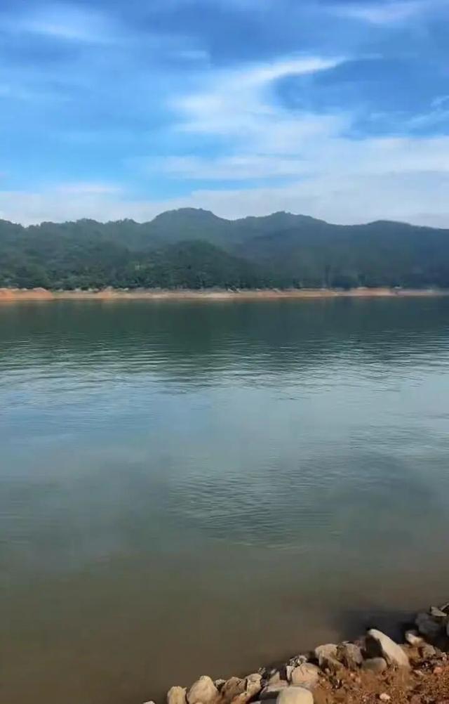 23岁外卖小哥水库附近失踪 家人苦寻线索