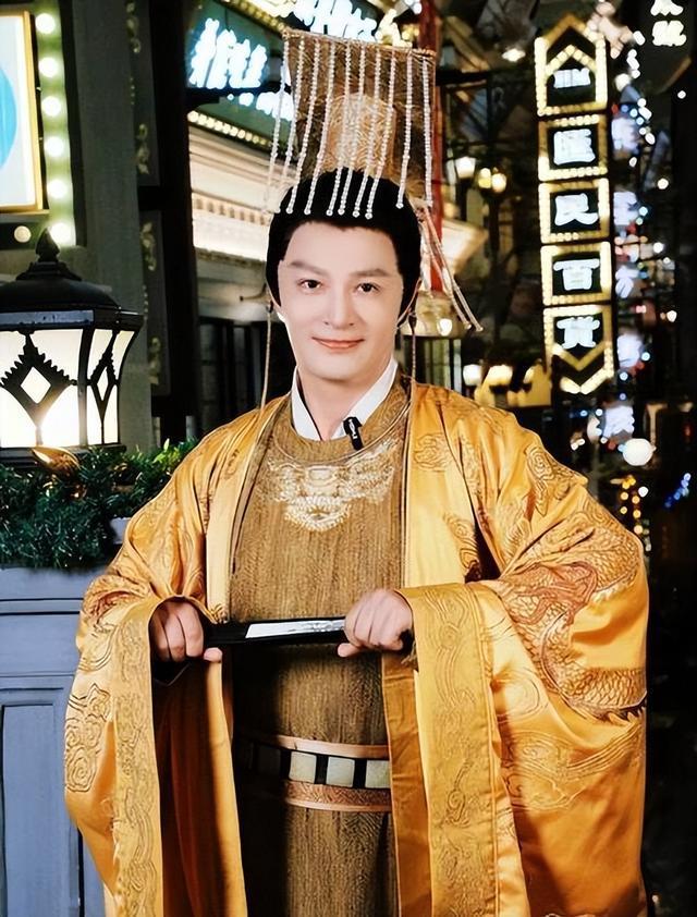 郑国霖谈景区打工:过气明星缺钱 真实坦诚获赞