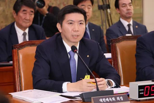 韩国奥委会主席柳承敏被判定无罪 受贿指控不成立