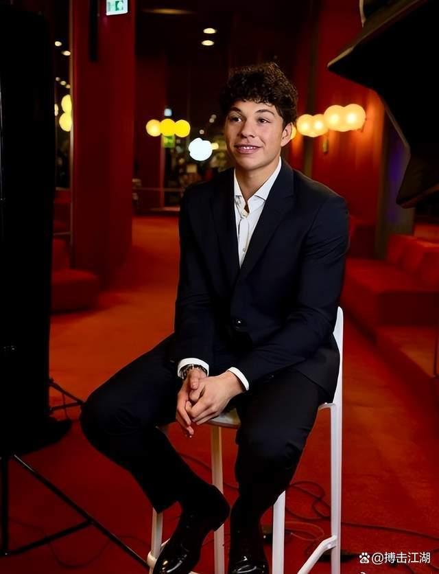 辛纳阿卡年终世界第一之争白热化 巅峰对决即将上演