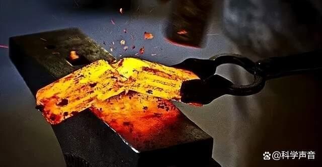 “水滴”来了？中国科学家突破金属材料强度极限 逼近理论极限