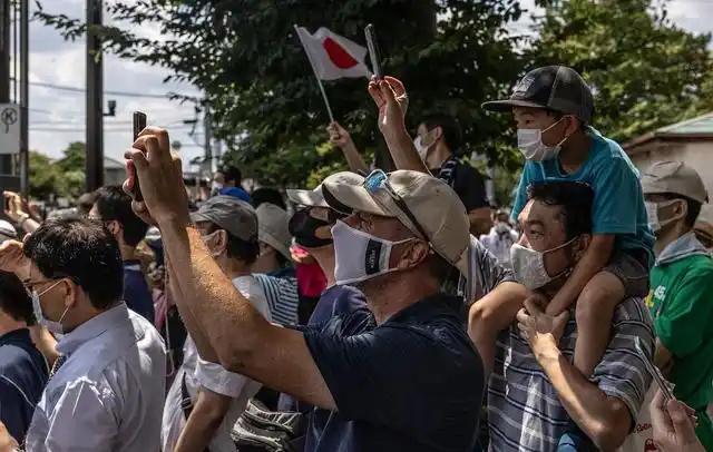 越来越多台湾年轻人不愿沦为炮灰 集体觉醒拒绝被绑架