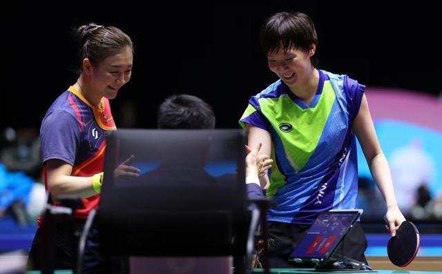 全運(yùn)賽場(chǎng)見(jiàn)證溫情謝幕 時(shí)代交接儀式