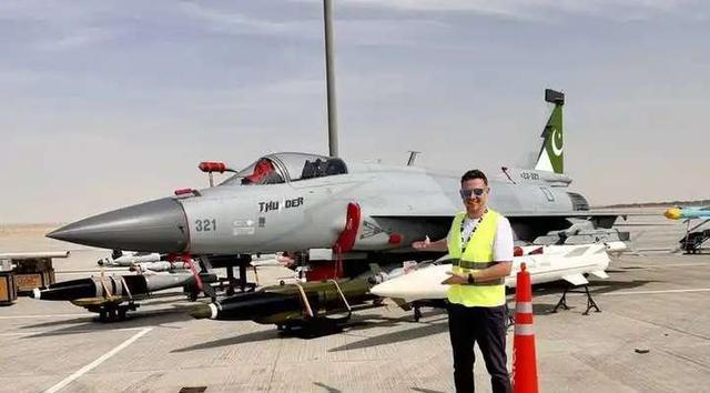 印度光辉战机航展坠机暴露哪些问题 技术与后勤短板凸显