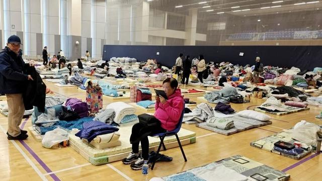 香港已为受灾市民协调1万个床位 全力支援灾民安置