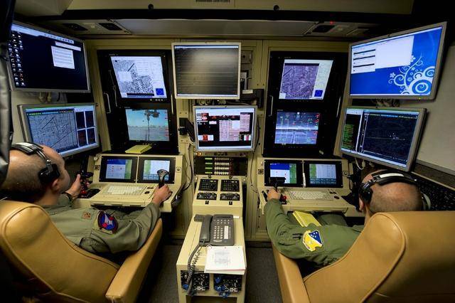 駐韓美軍MQ9無人機(jī)為何突然失控墜海 通信故障導(dǎo)致墜毀