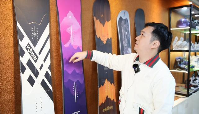 创新消费场景冰雪旅游快速升温 万亿产业崛起