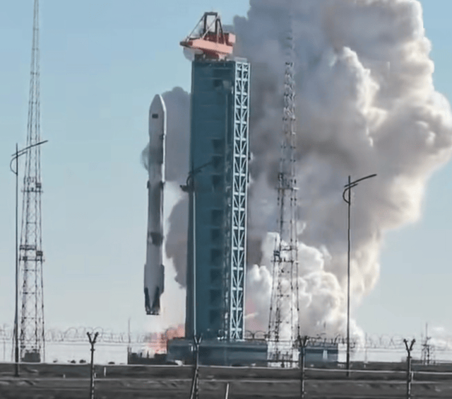 朱雀三號首飛入軌 一級回收失敗 技術挑戰(zhàn)與突破并存