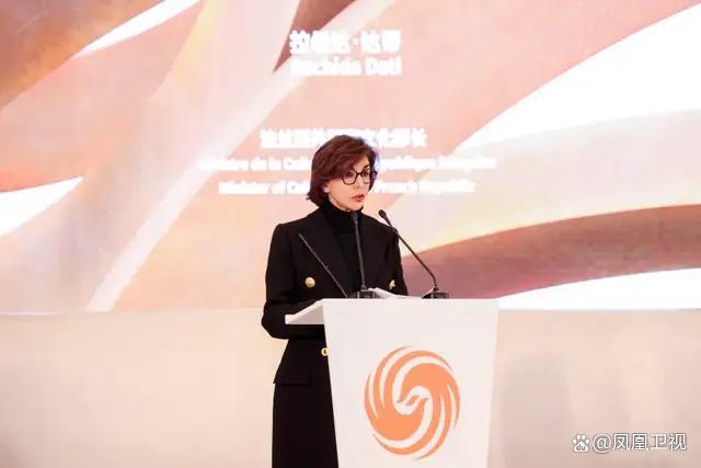 法國送雕塑促文化交流 中法友誼新里程碑