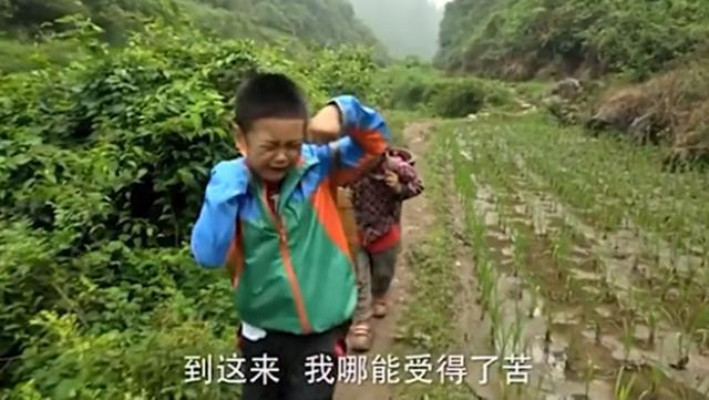 王艷曬兒子近照 19歲球球變化大