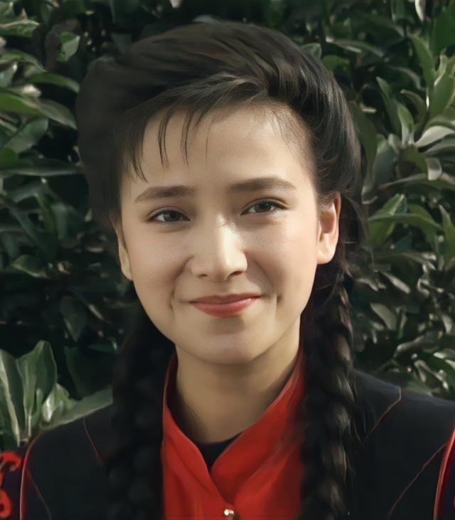 何晴与她背后的古典美学时代 荧幕女神的传奇一生