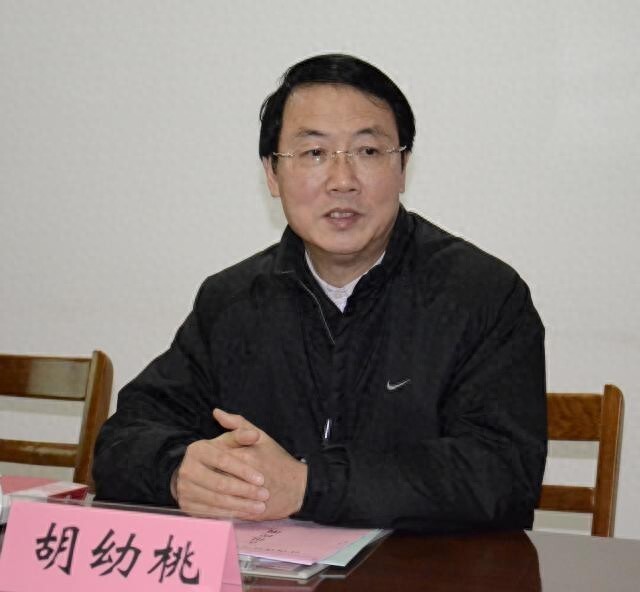 中纪委打两“虎”！