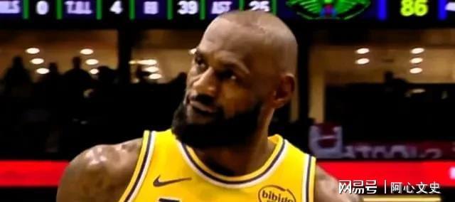 41岁詹姆斯秀大风车扣篮 不老神话再现