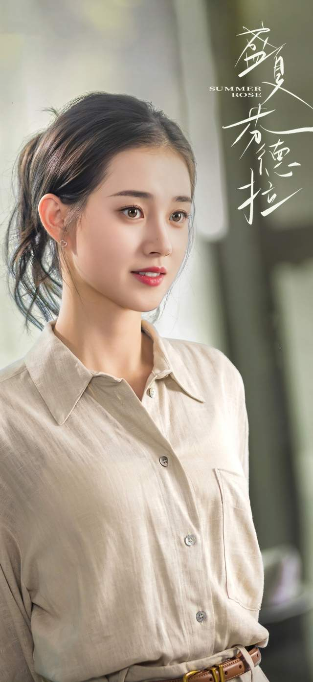 《盛夏芬德拉》登顶短剧榜 好故事引发共鸣