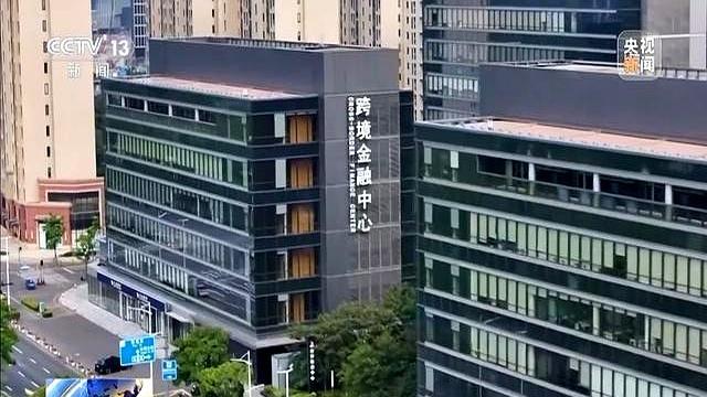 2025年社零总额突破50万亿 消费转型与增量蓝海