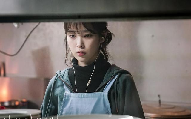 张子枫穿走了周遇安的裤子 翻拍争议引爆网络