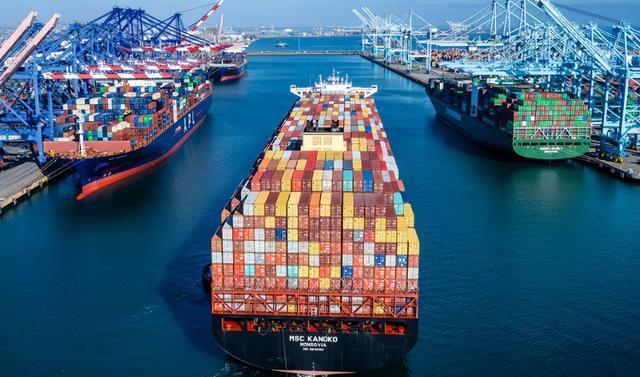 3个月狂买1200万吨!中国提前交卷,特朗普坐不住,下令急赴北京 大豆采购背后的博弈