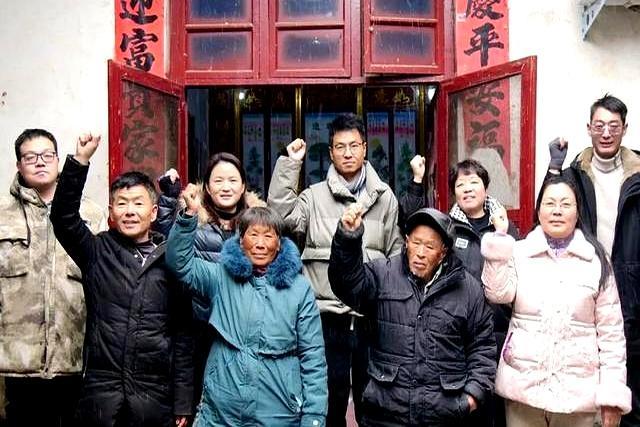 U23亚洲杯决赛前外婆为李昊加油 门神背后的力量