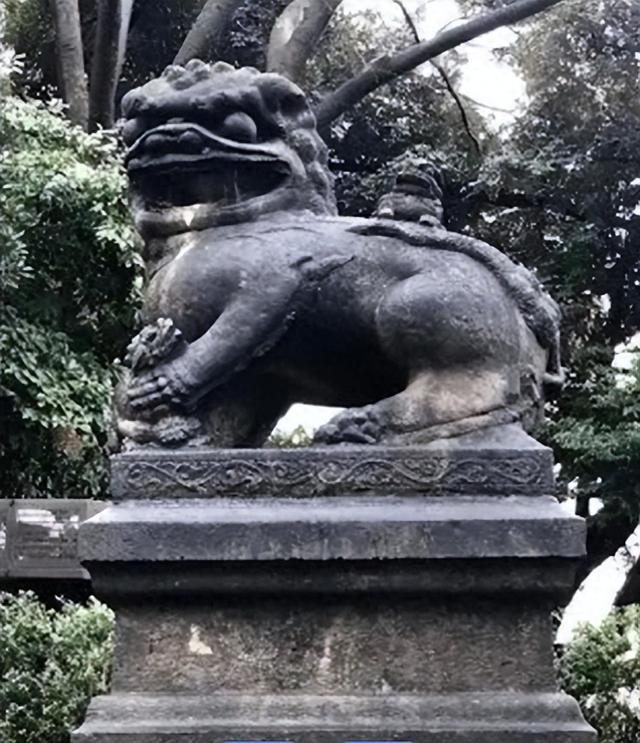 靖国神社前的石狮掠自中国 文物归还呼声再起