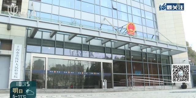 老人和53岁未婚女儿同患老年痴呆 生活无法自理引发关注